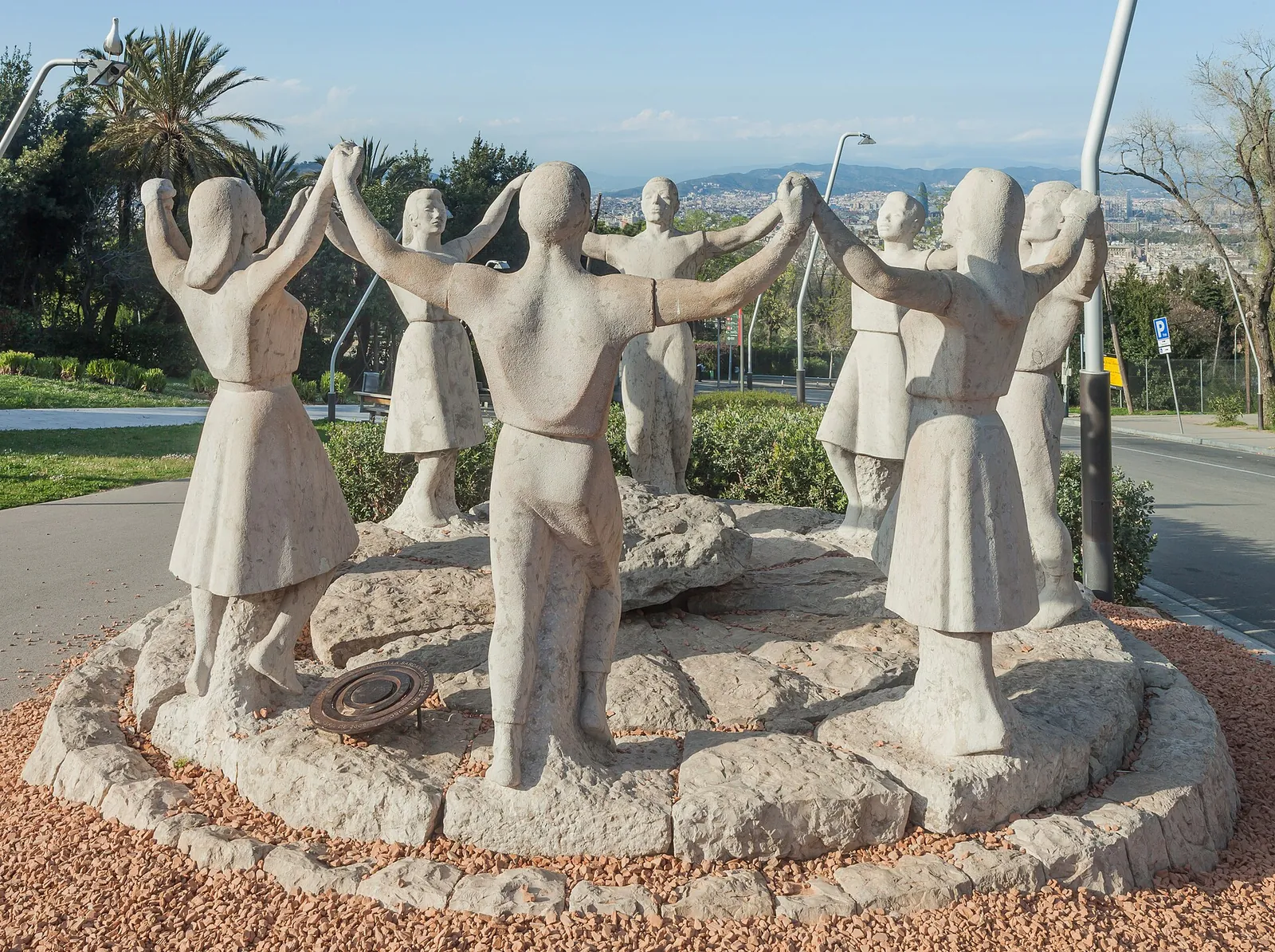 Monument a la sardana