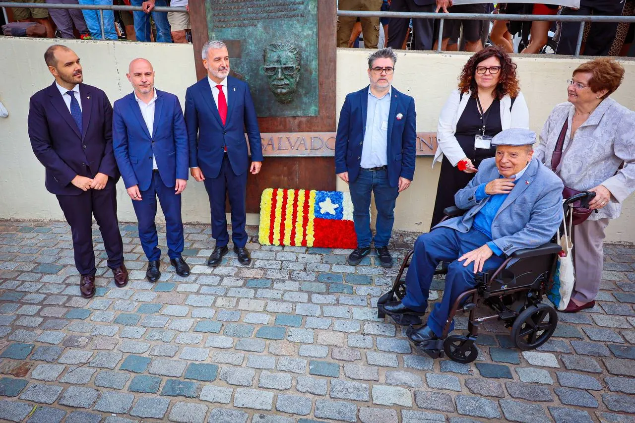 A Salvador Allende. La historia es nuestra y la hacen los pueblos
