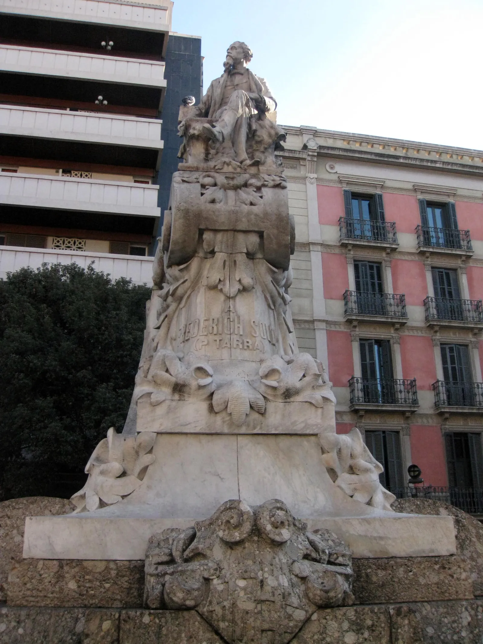 Monument a Frederic Soler (Serafí Pitarra)
