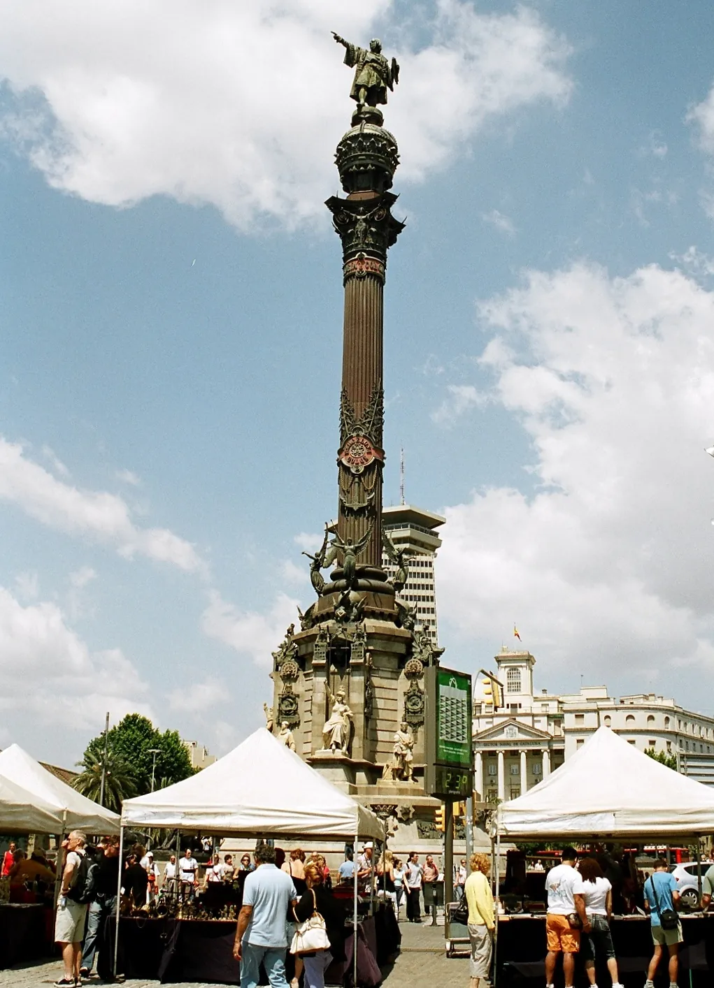 Monument a Colom