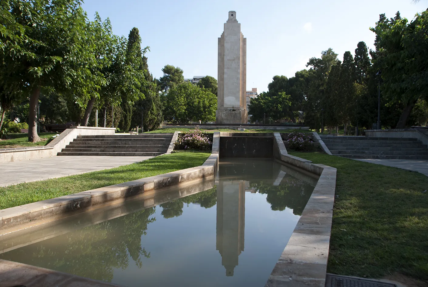 Monumento a los Caídos del Crucero Baleares