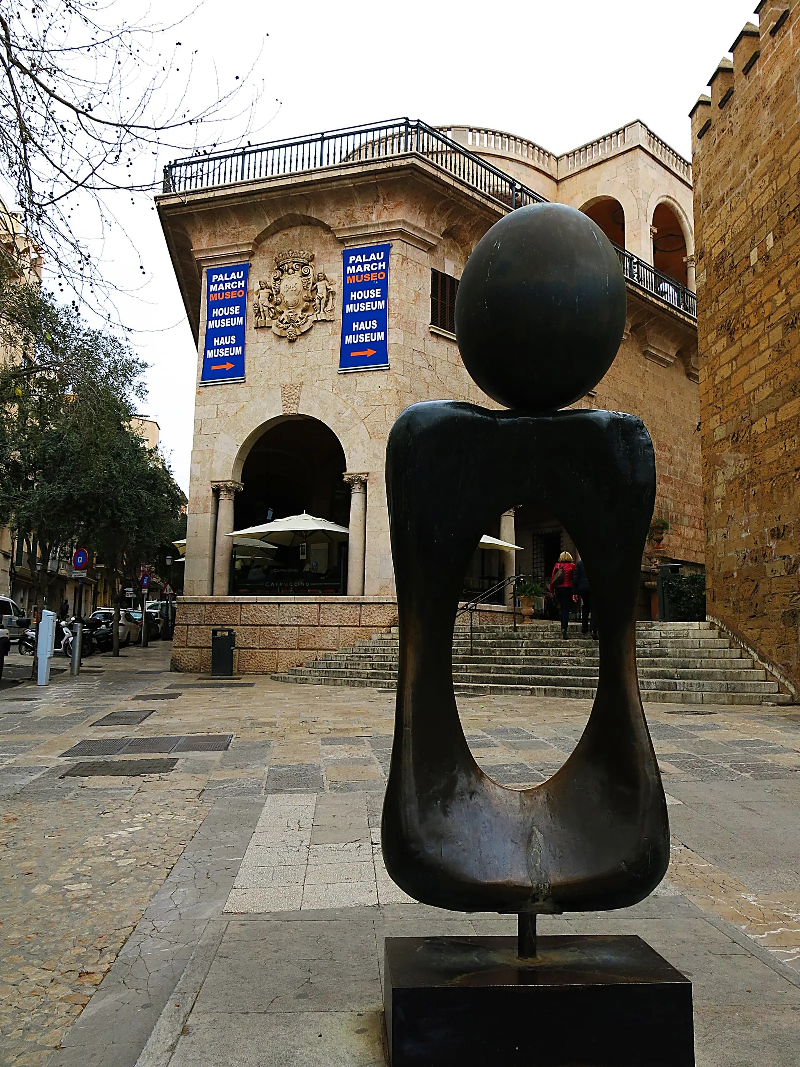 Monument a la Dona