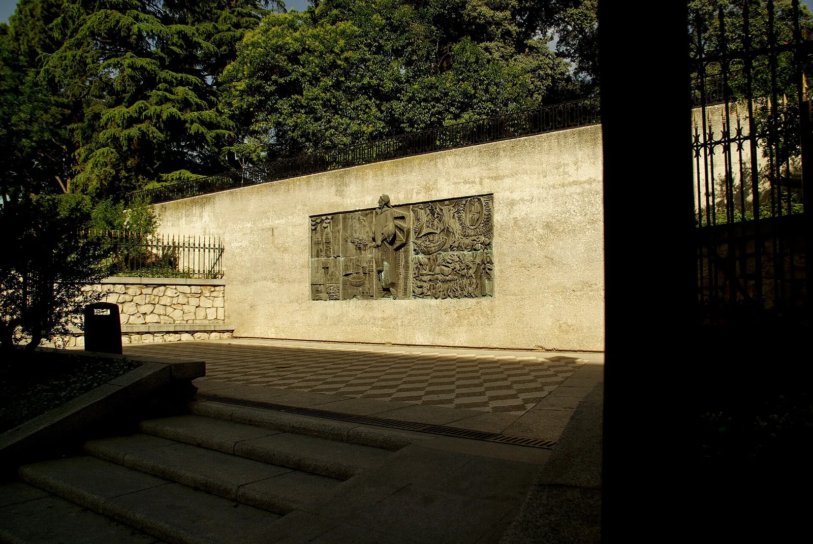 Monumento a Dante