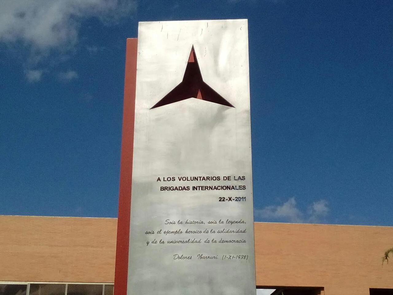 Monumento a las Brigadas Internacionales