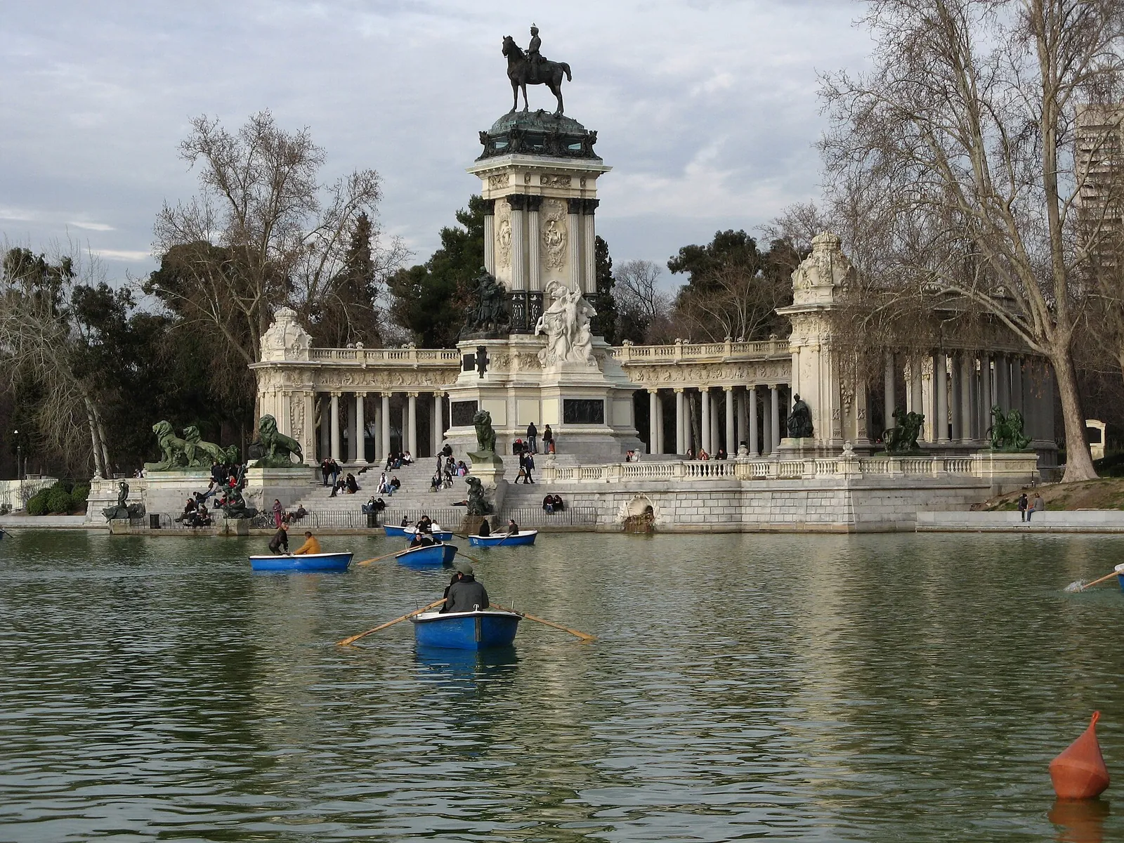 Monumento a Alfonso XII