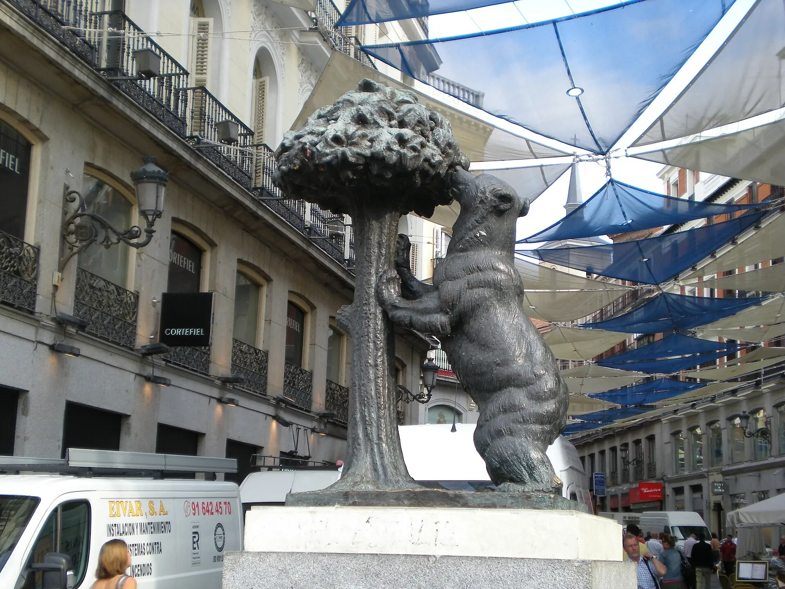 El Oso y el Madroño
