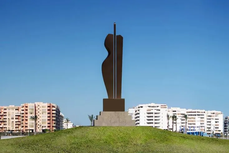 Figura de Pie en Tres Módulos