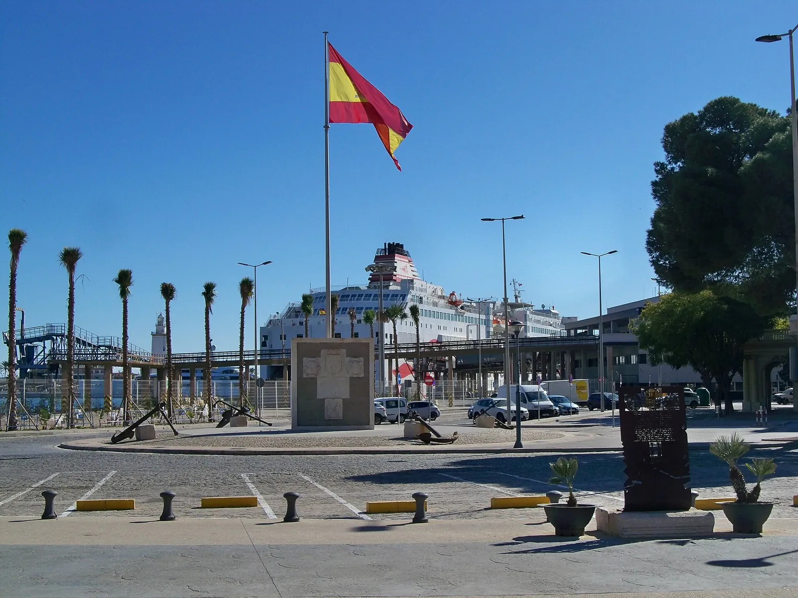 Lápida de San Ciriaco y Paula Conmemorativa de las Obras del Puerto de Málaga