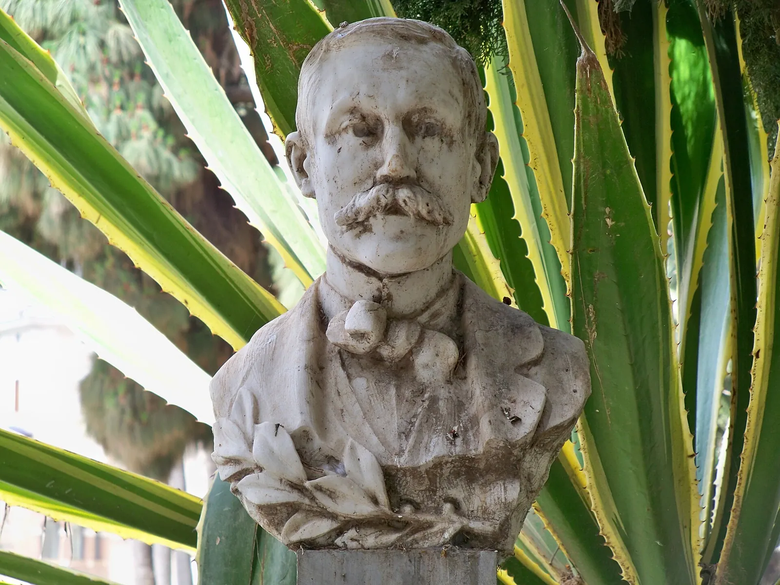 Monumento a José Moreno Carbonero