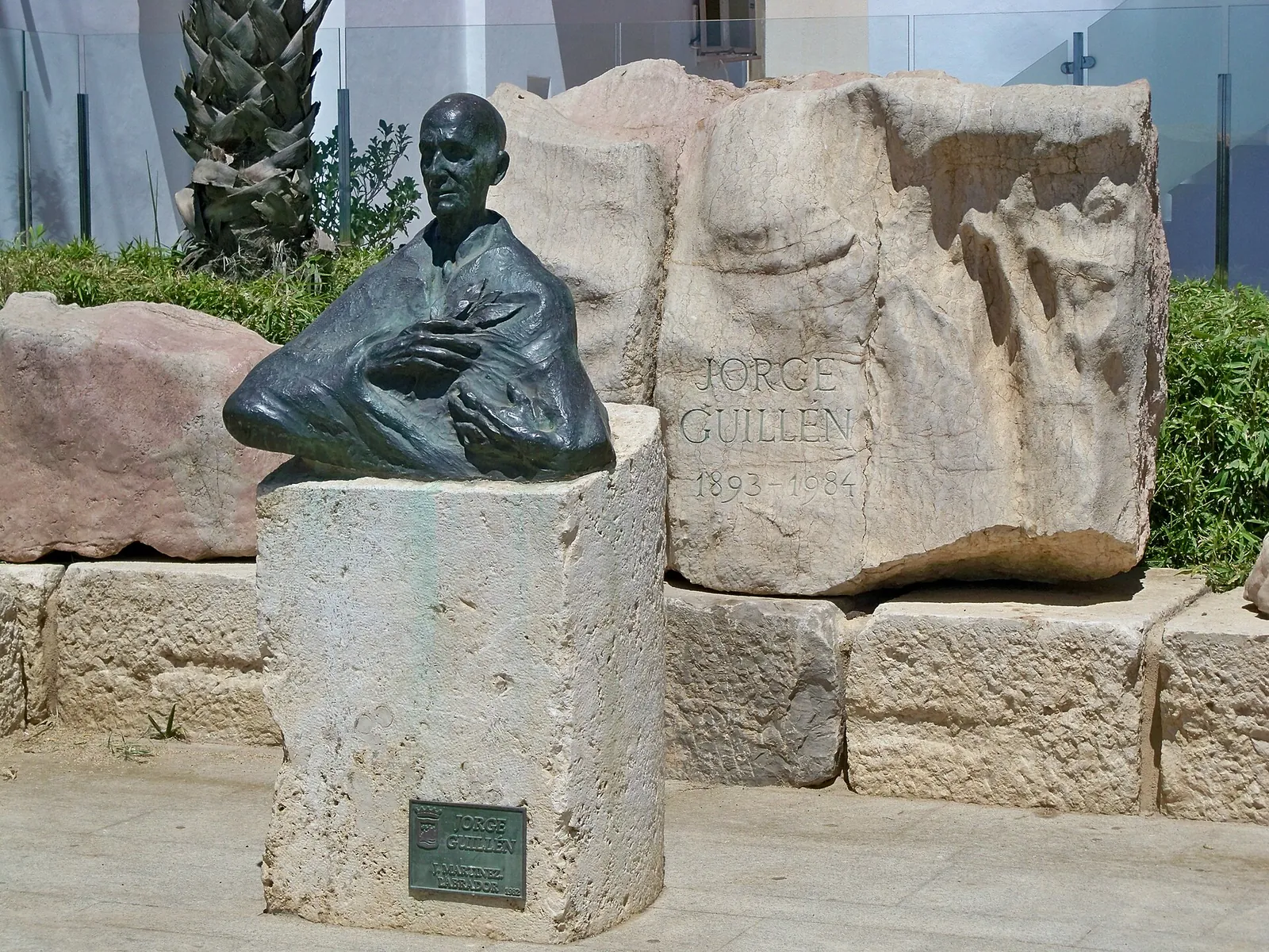 Monumento a Jorge Guillén