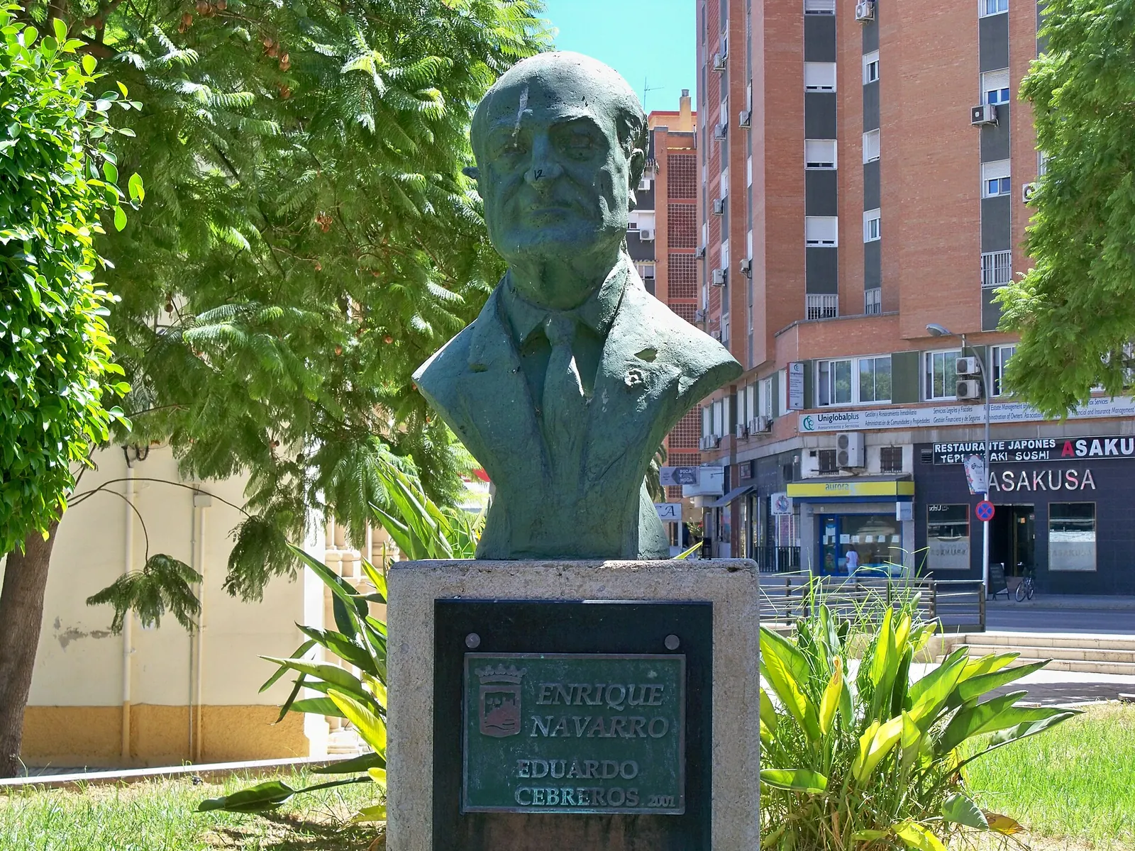 Monumento a Enrique Navarro