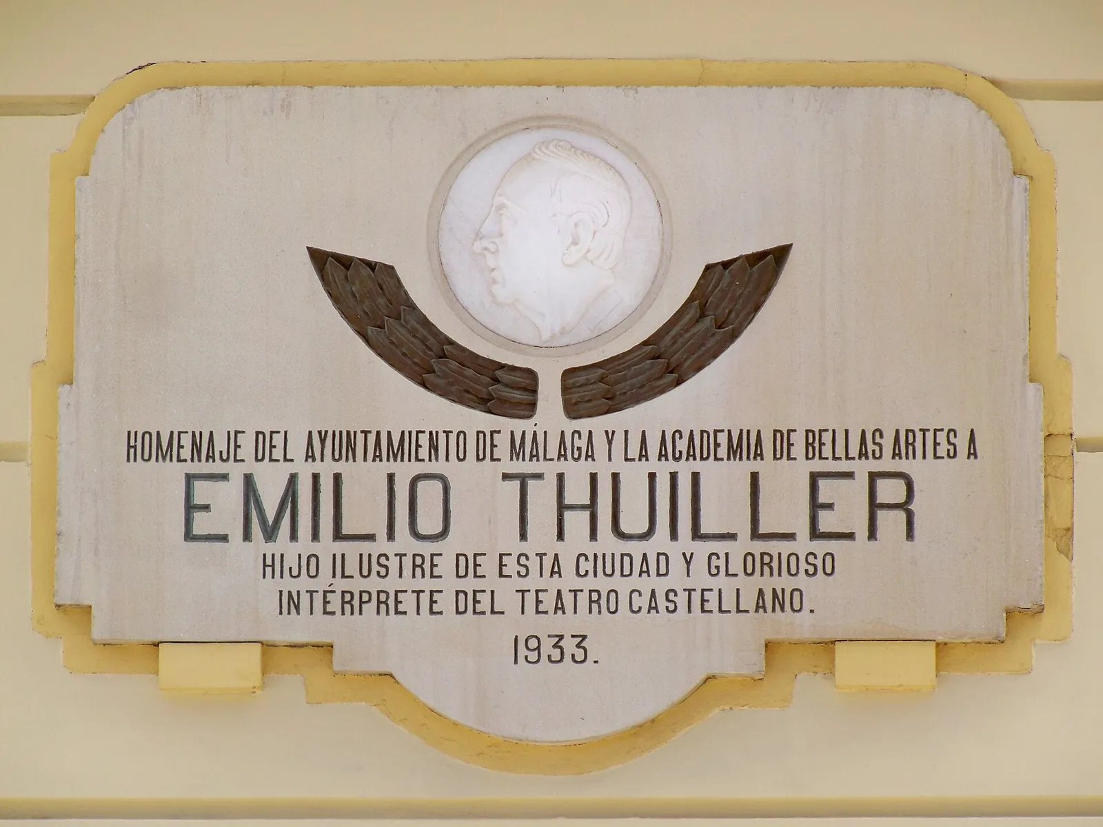 Placa a Emilio Thuiller