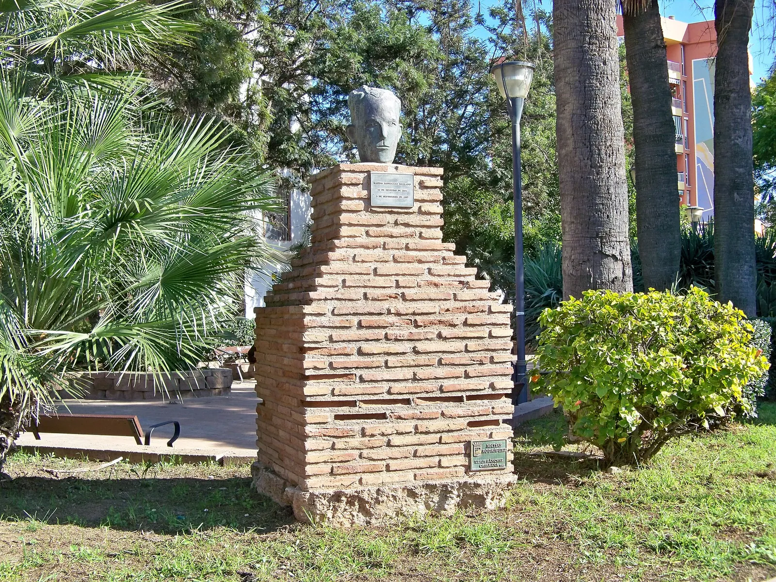 Monumento a Matías Rodríguez Mellado