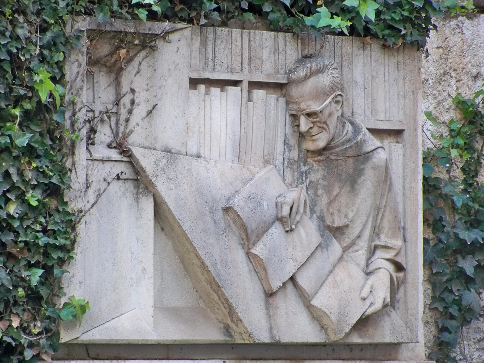 Monumento a Andrés Llordén Simón