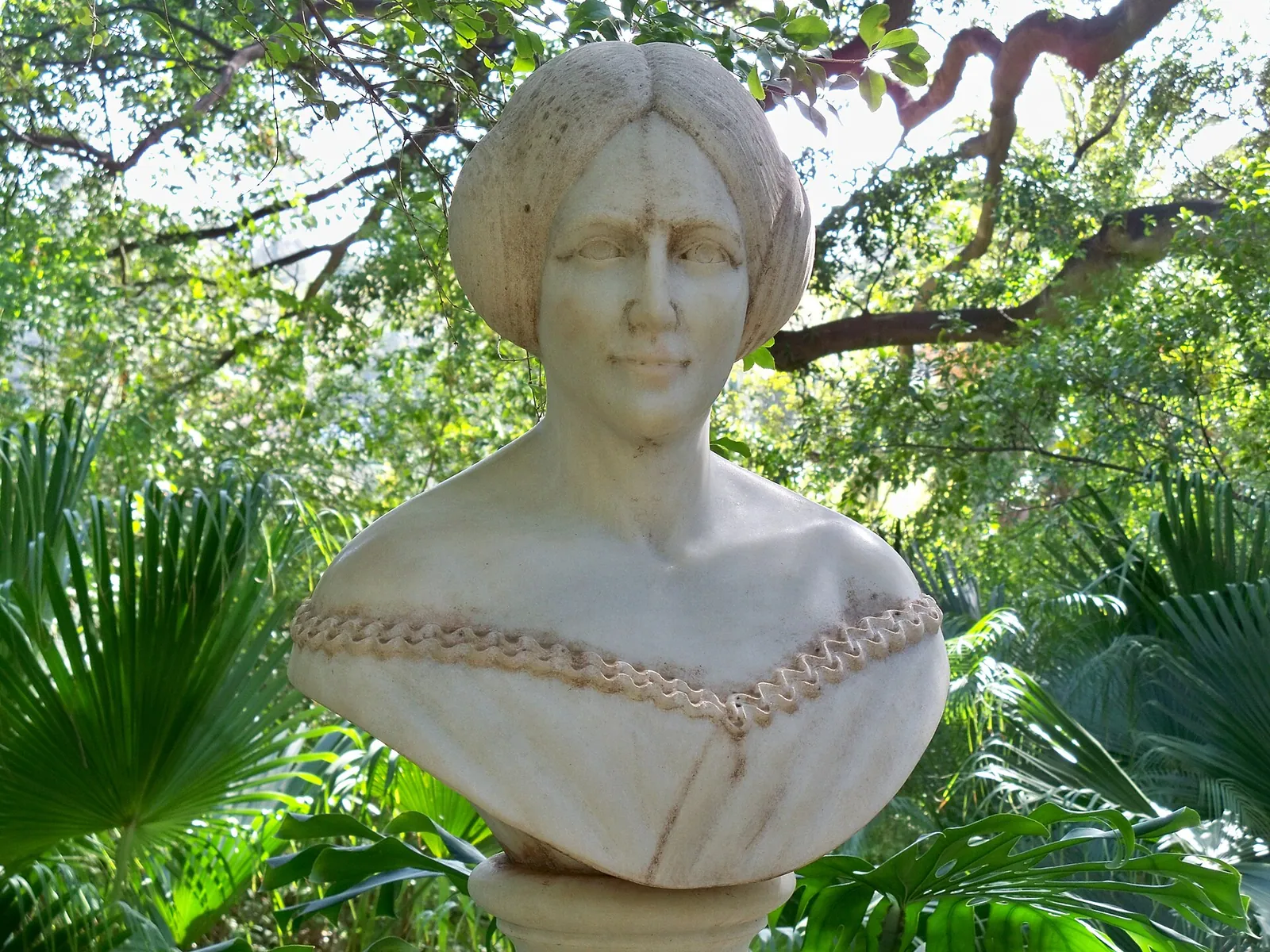 Monumento a Amalia Heredia Livermore