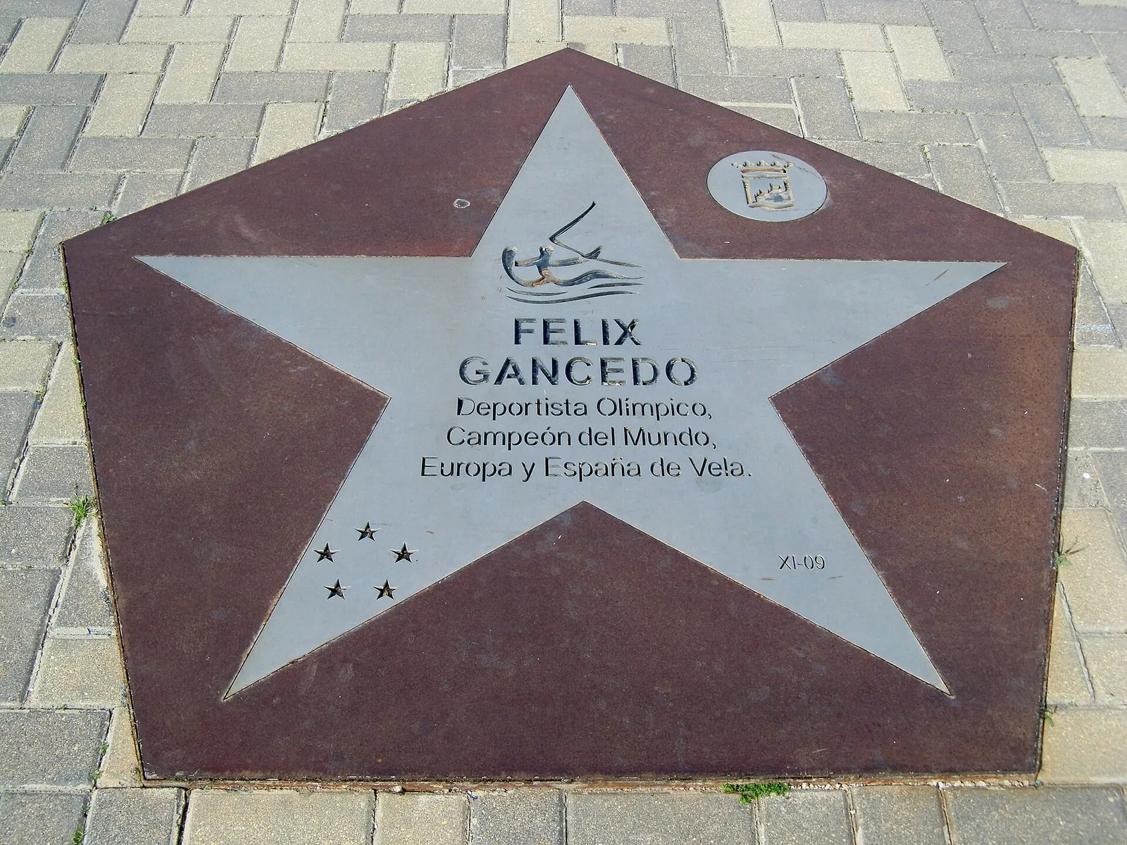 Placa a Félix Gancedo