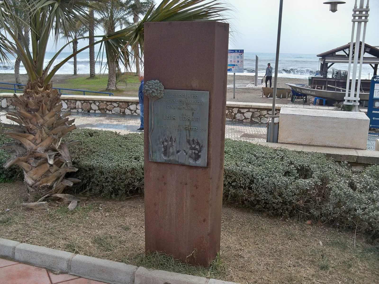 Monumento a Luis Tosar