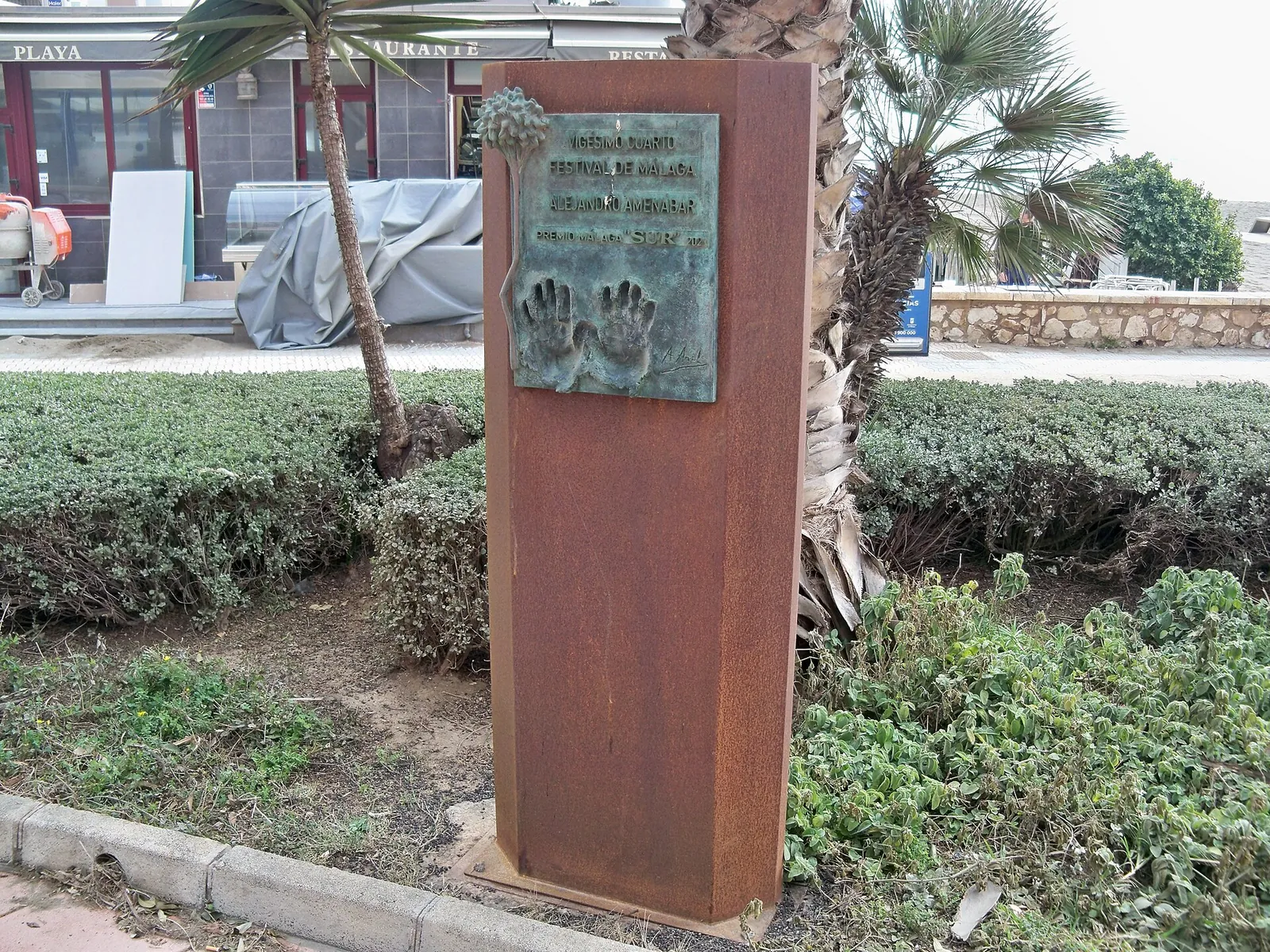 Monumento a Alejandro Amenábar