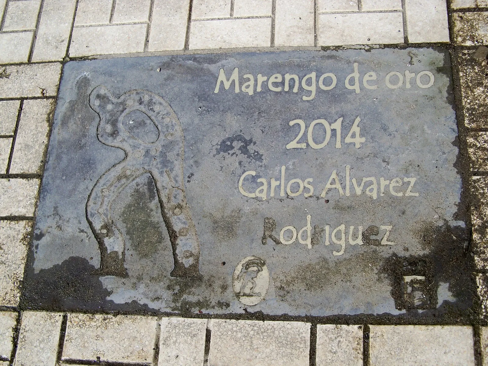 Placa a Carlos Álvarez Rodríguez