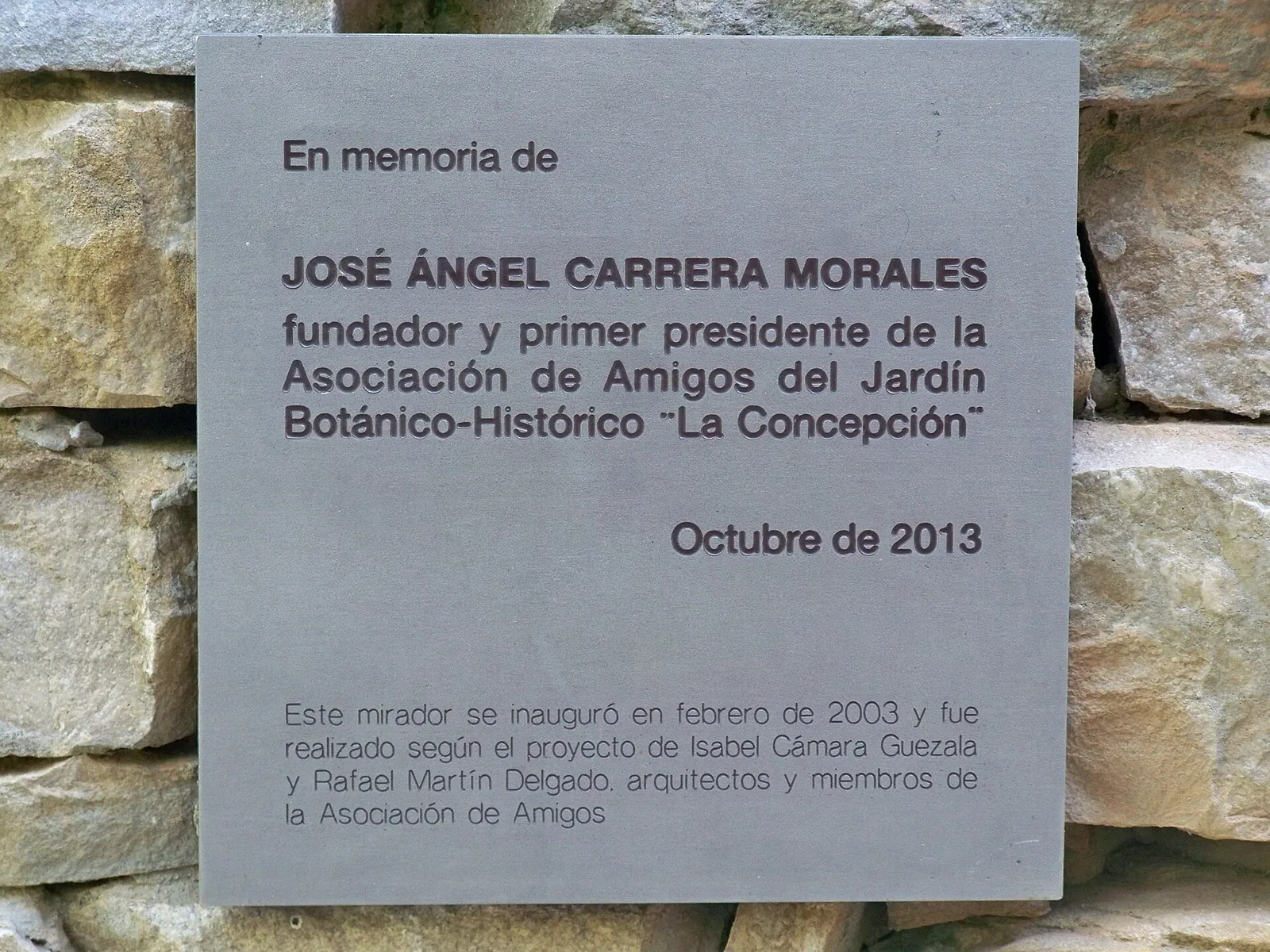 Placa a José Ángel Carrera Morales
