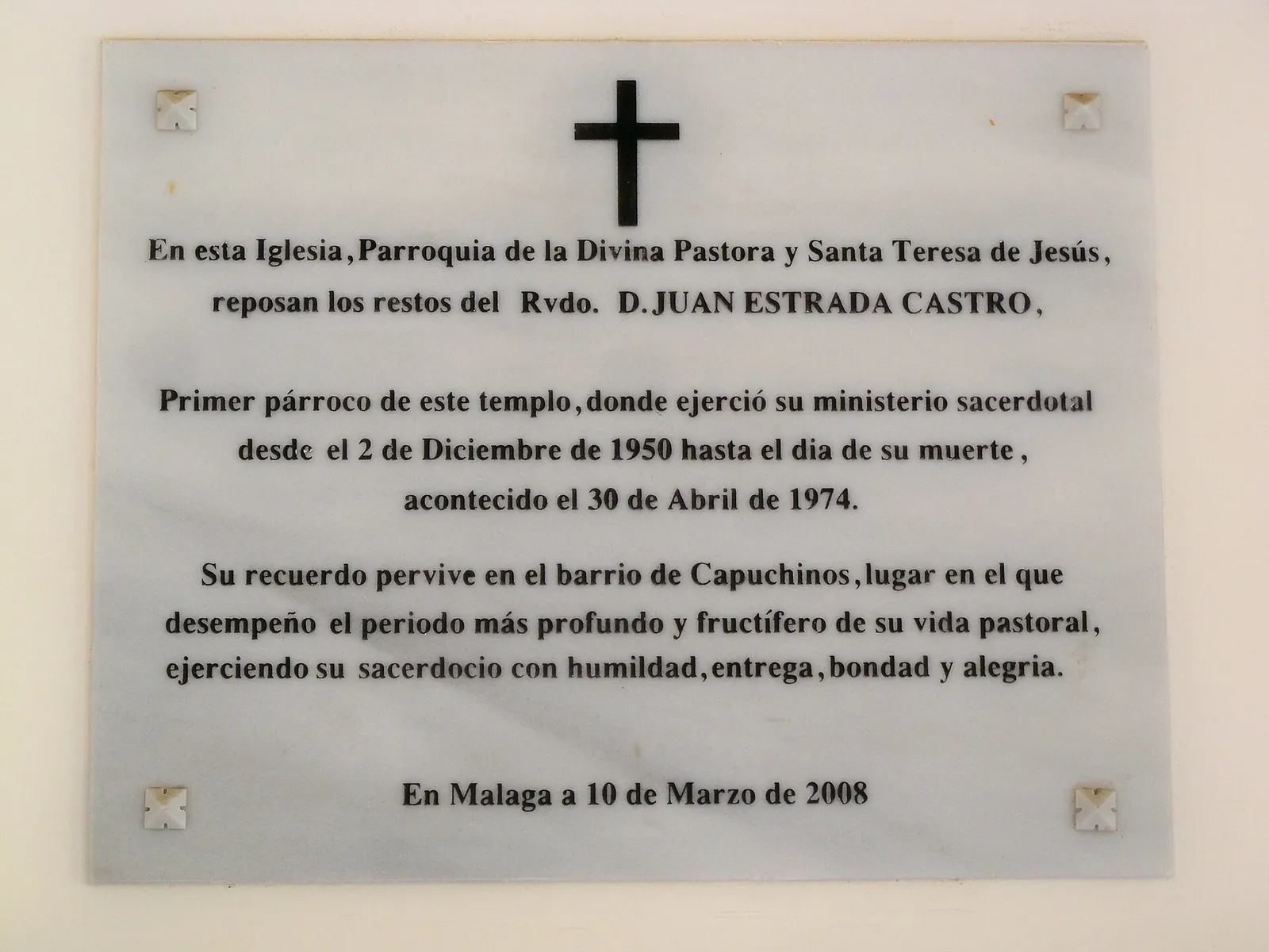 Placa a Juan Estrada Castro