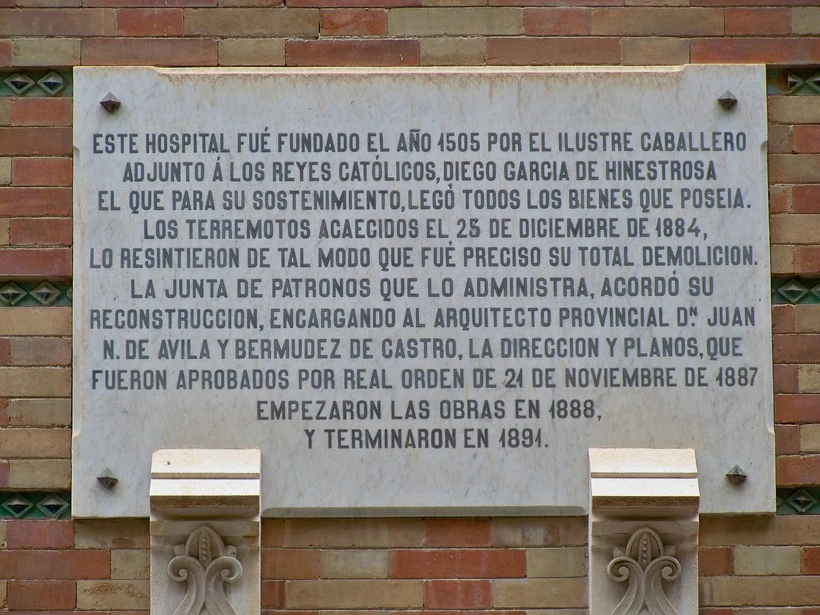 Placa al Hospital de Santo Tomás