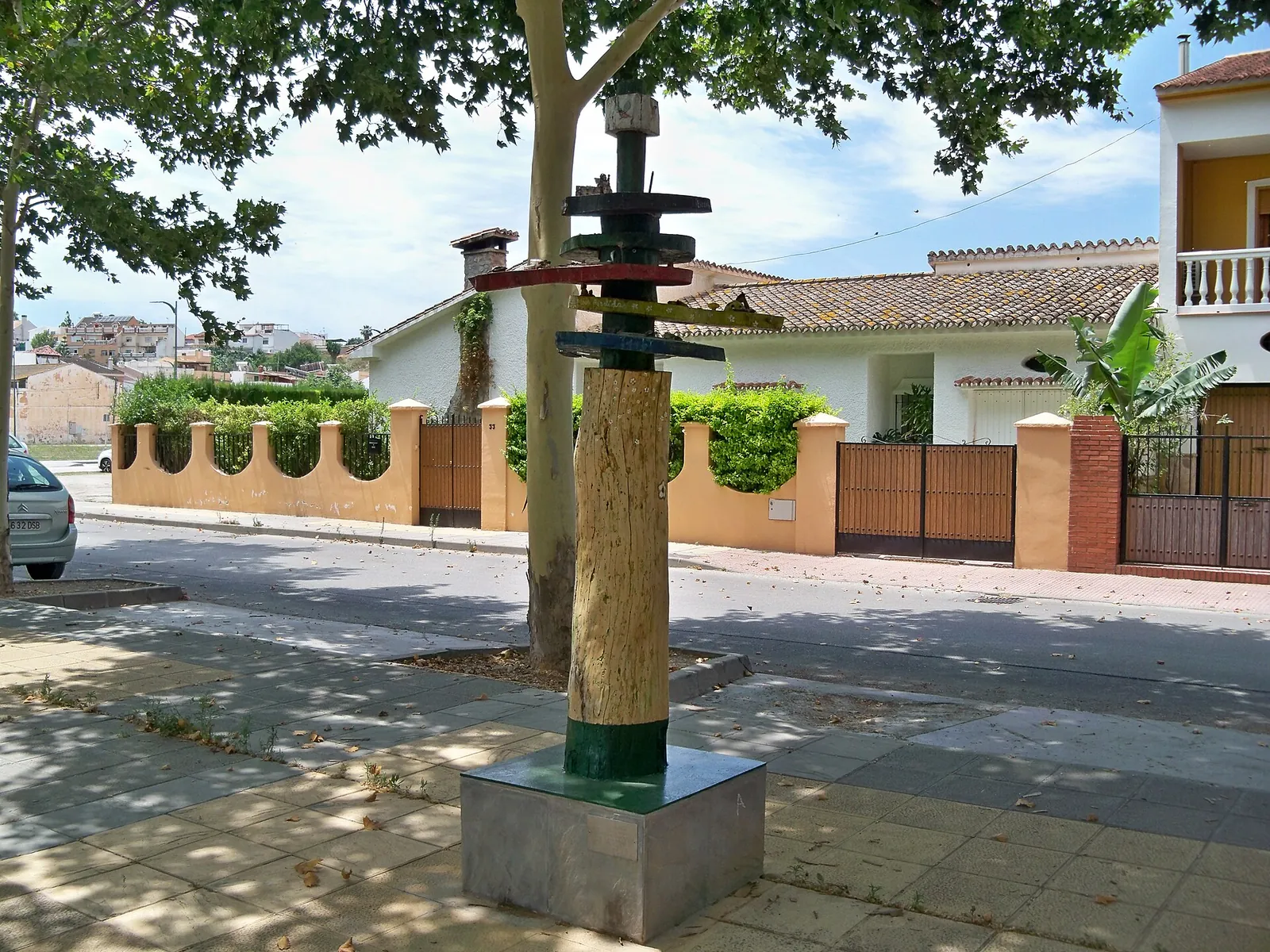 El Árbol que Contamina de Vida