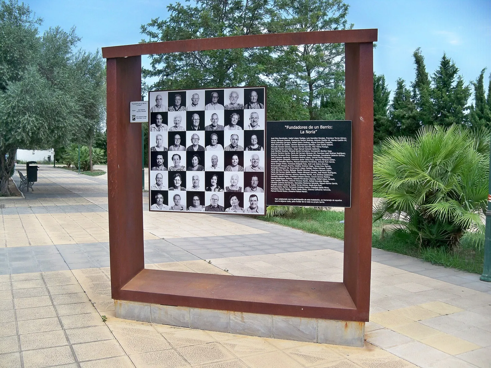 Monumento a los Fundadores del Barrio La Noria