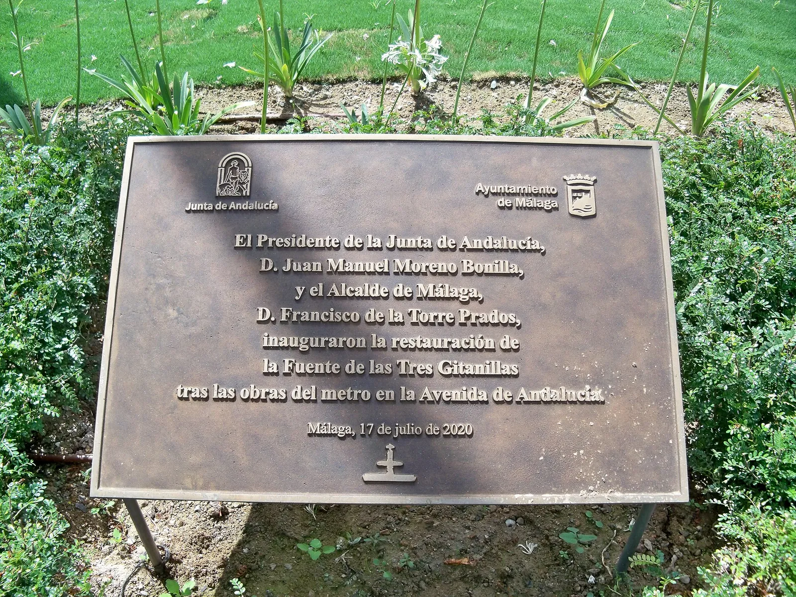 Placa a la Restauración de la Fuente de las Gitanillas