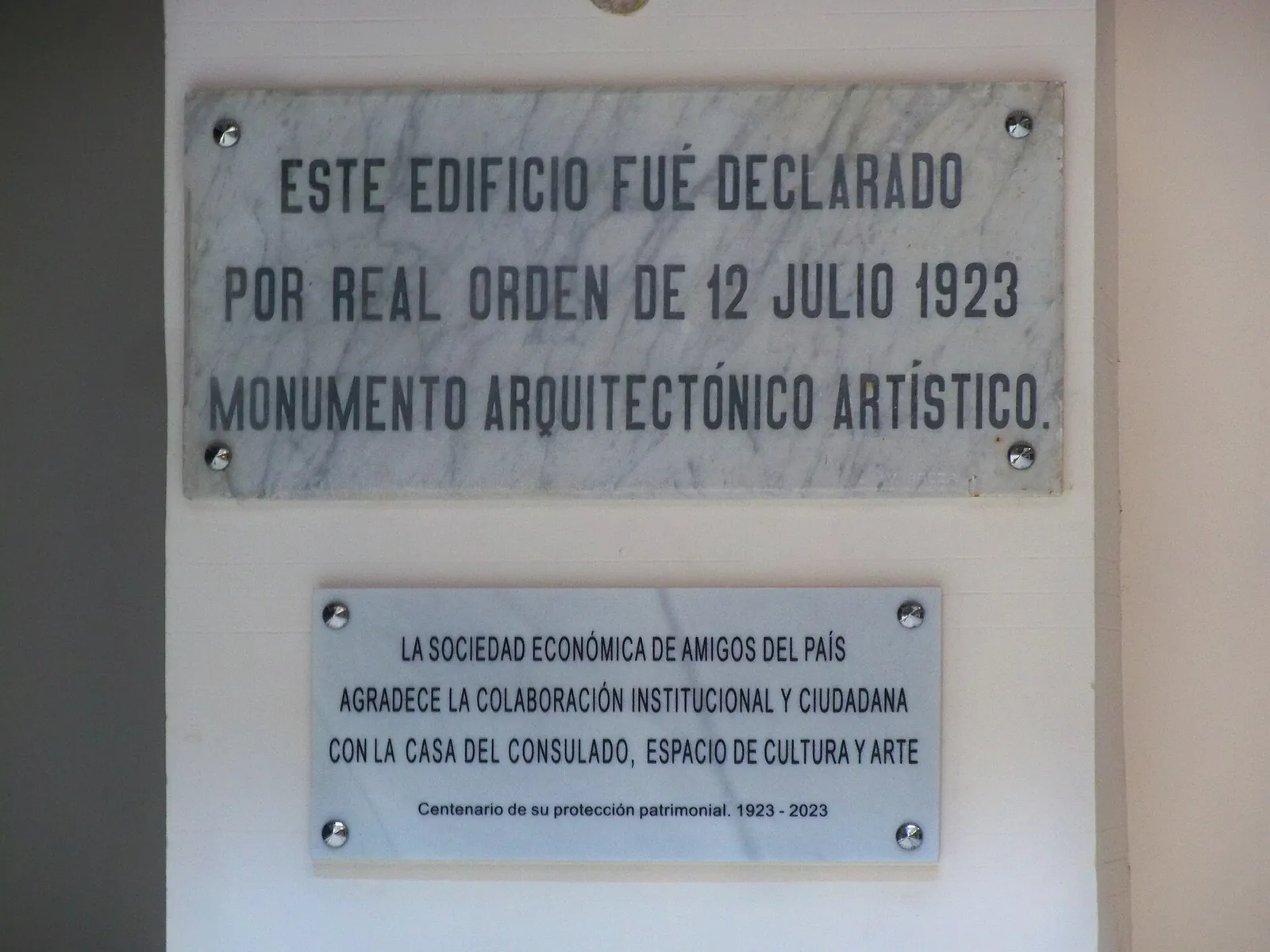 Placa al Centenario de la Protección Patrimonial de la Casa del Consulado