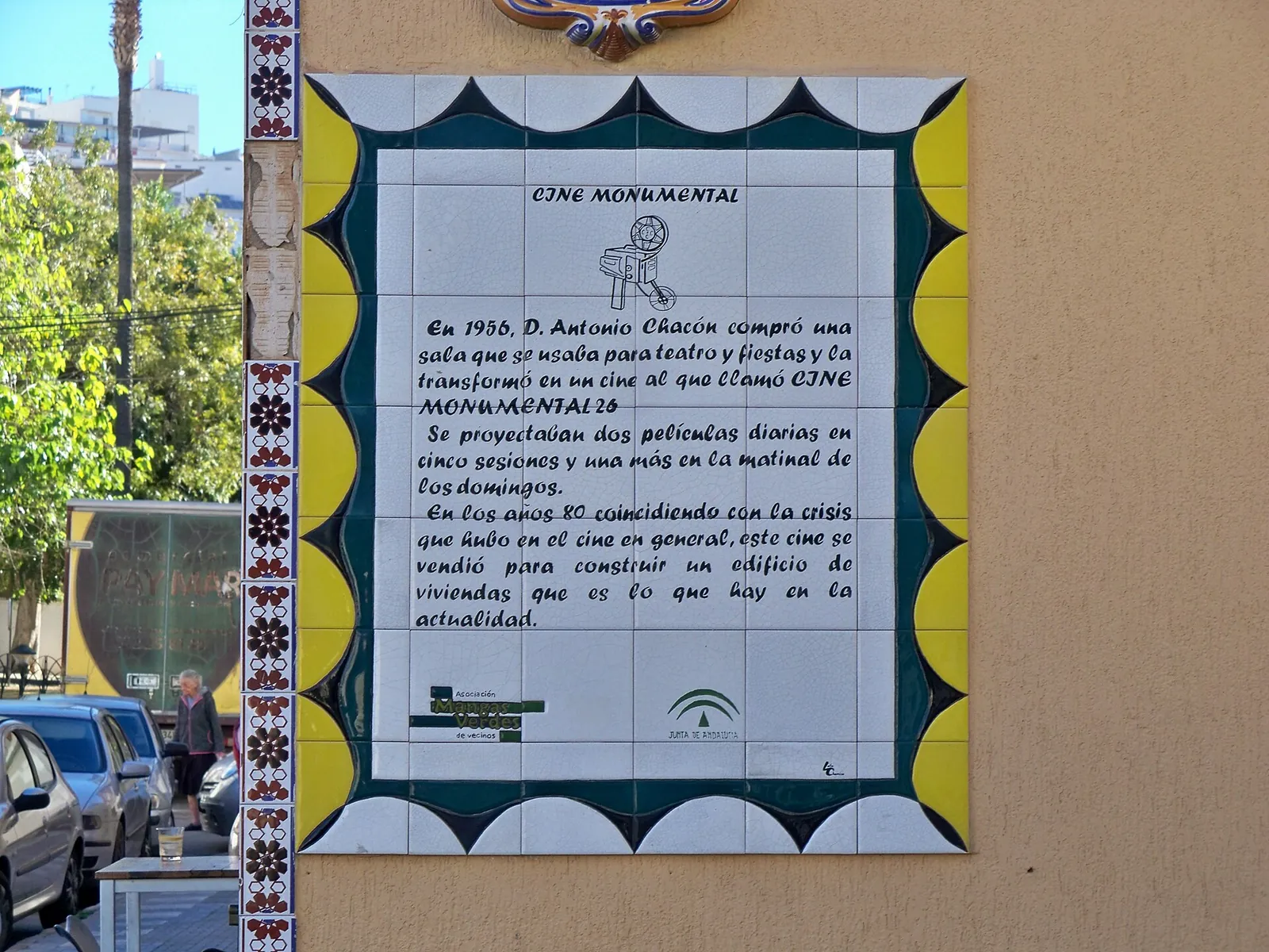 Placa al Cine Monumental