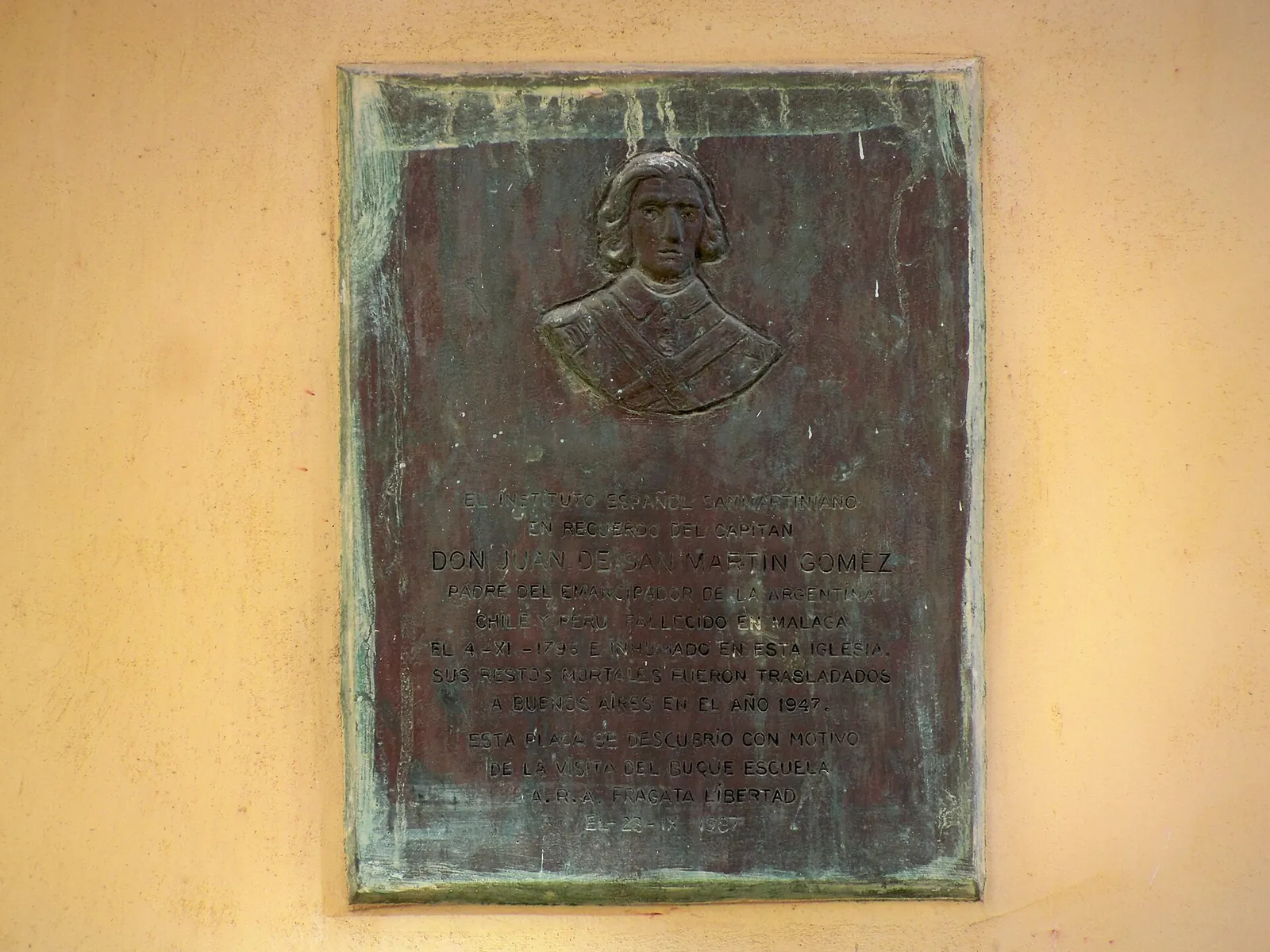 Placa a Juan de San Martín Gómez