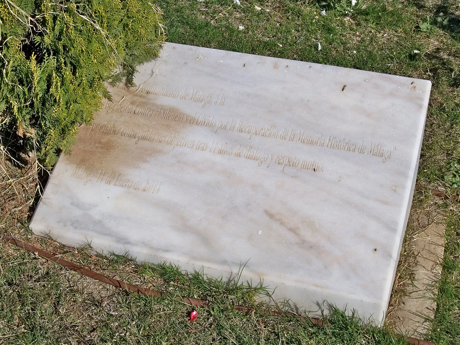 Estela a Asociación Contra el Silencio y el Olvido por la Recuperación de la Memoria Histórica de Málaga