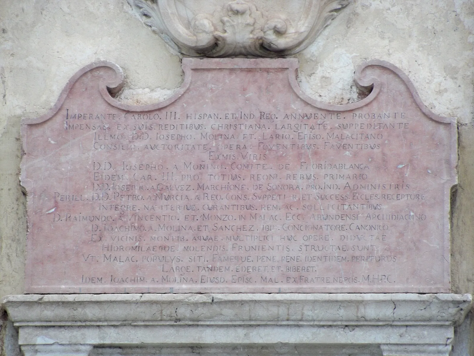 Placa a José Molina Lario