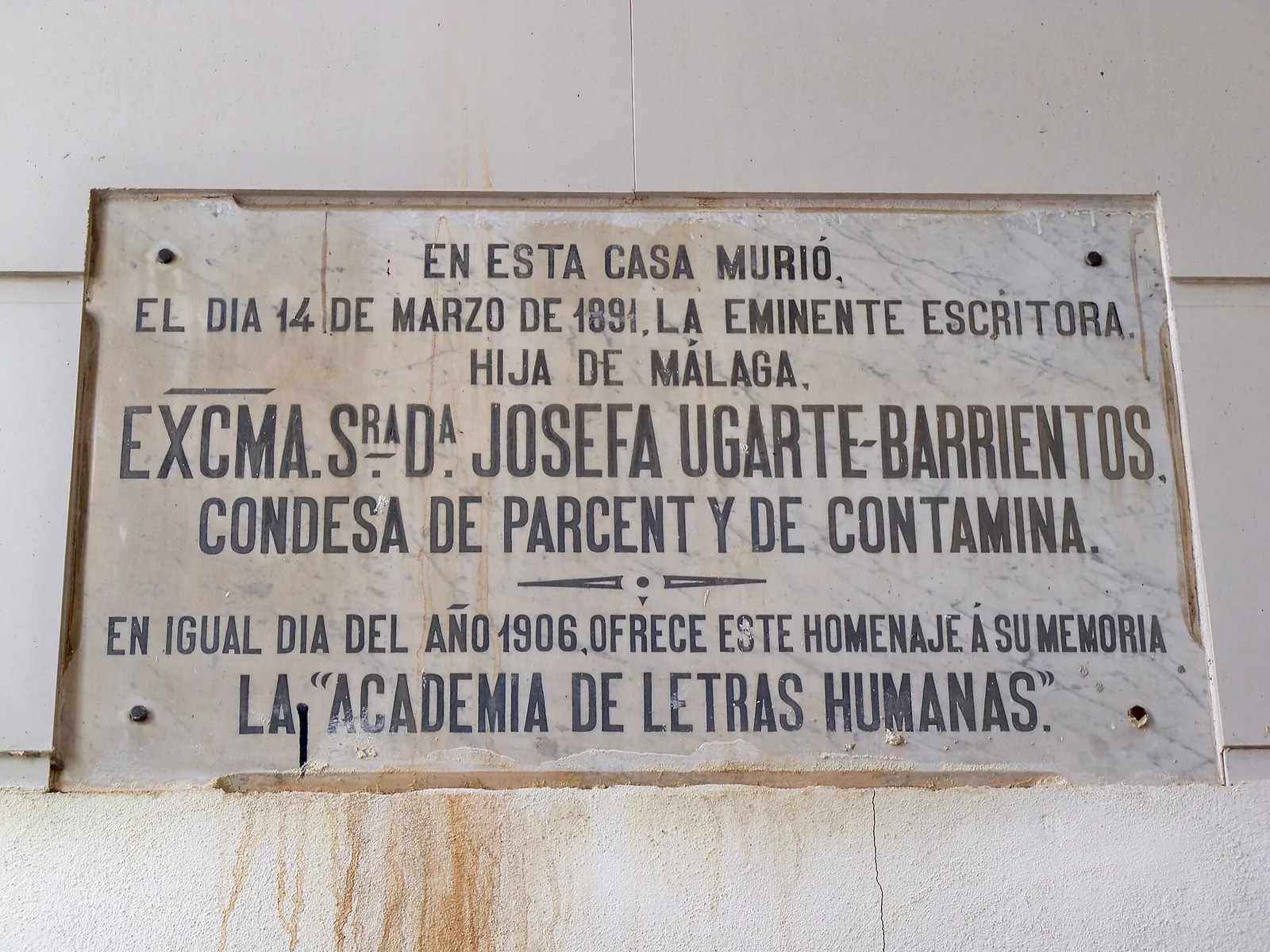 Placa a Josefa Ugarte-Barrientos