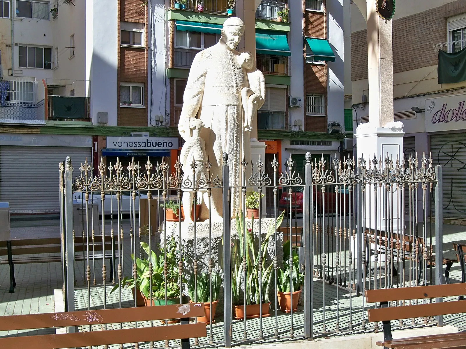 Monumento a Vicente de Paúl