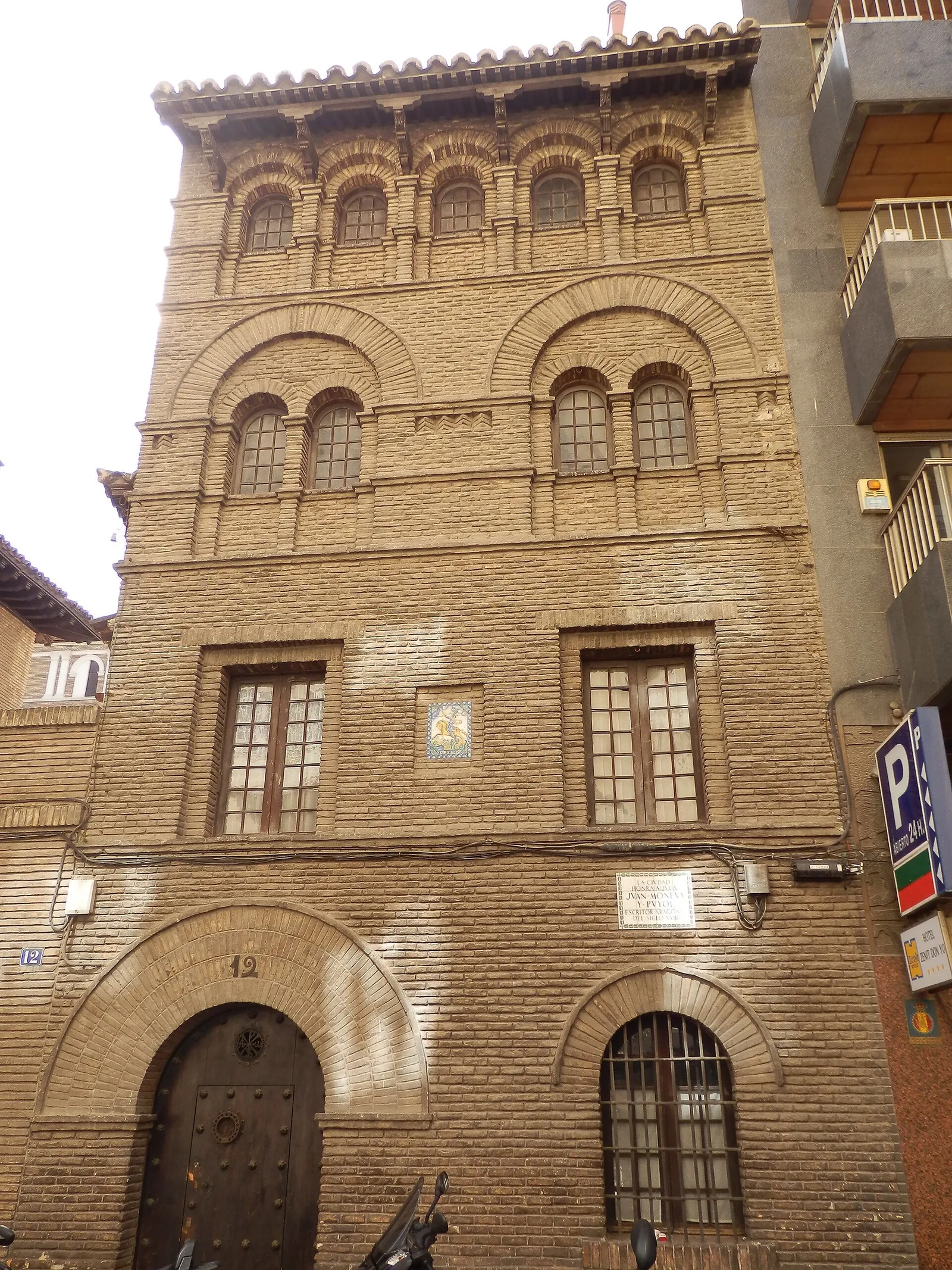 Casa Moneva