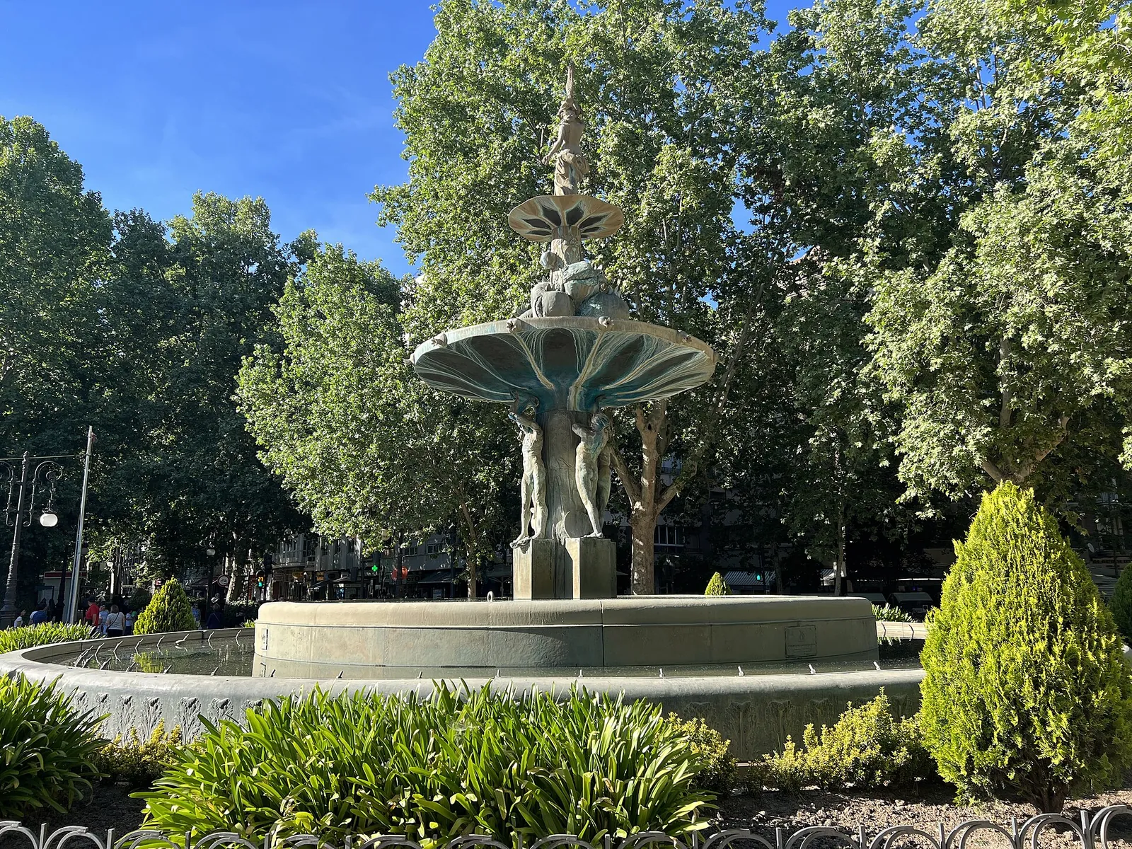 Fuente de las Granadas