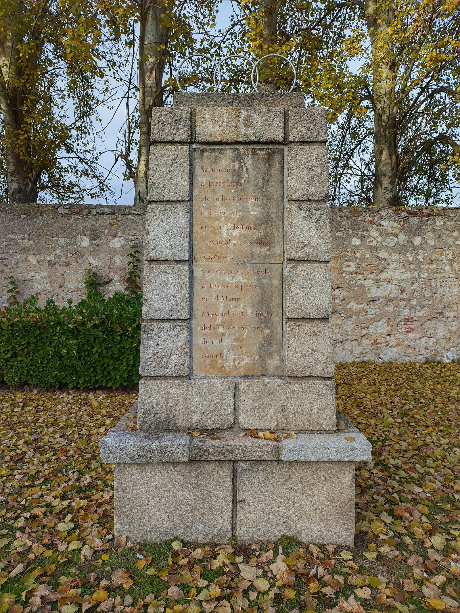 Monumento al Piragüista Heraclio Carreño
